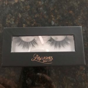 Lilly Lashes